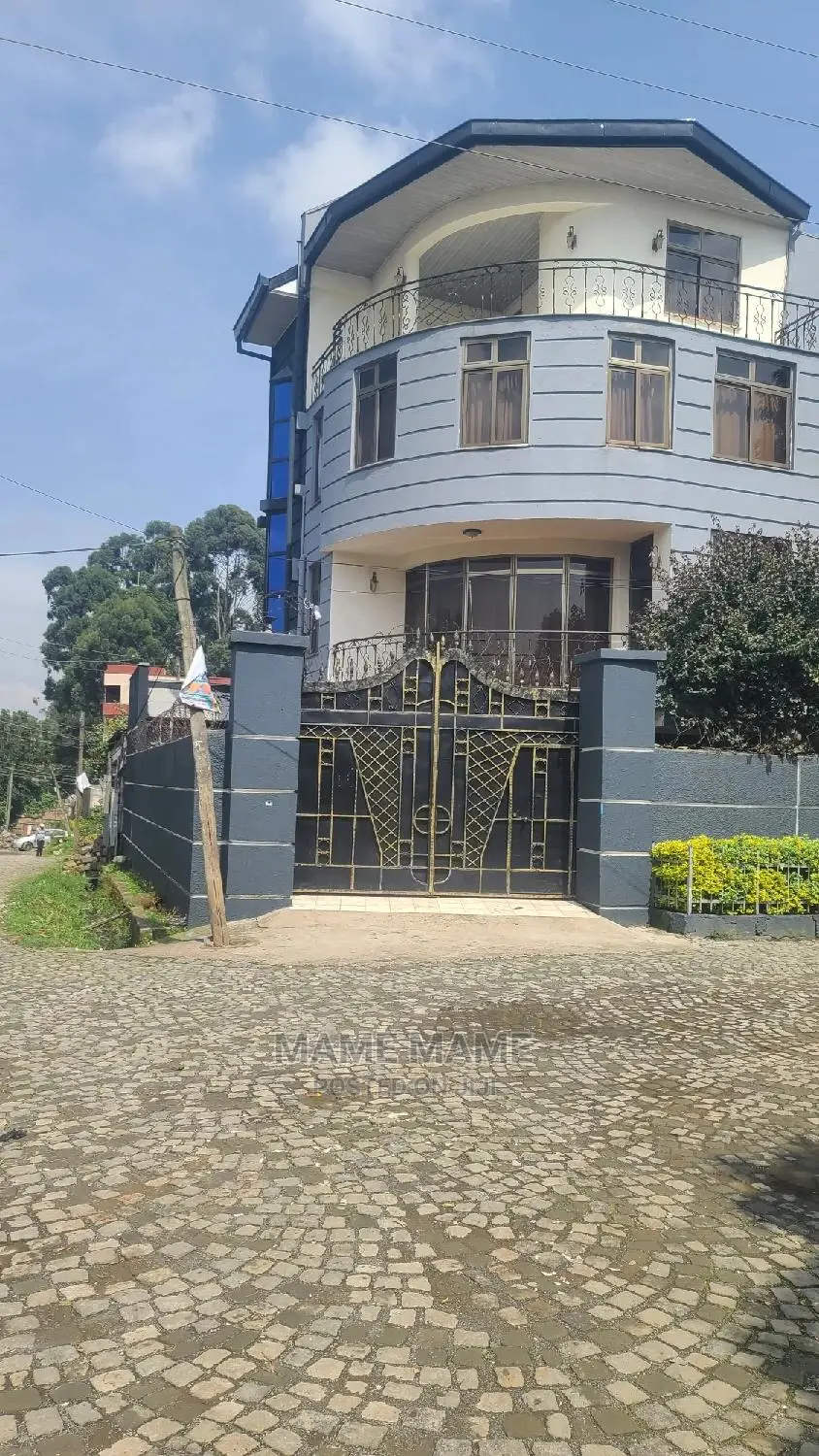6bdrm House in Addis Abeba, Bole for sale