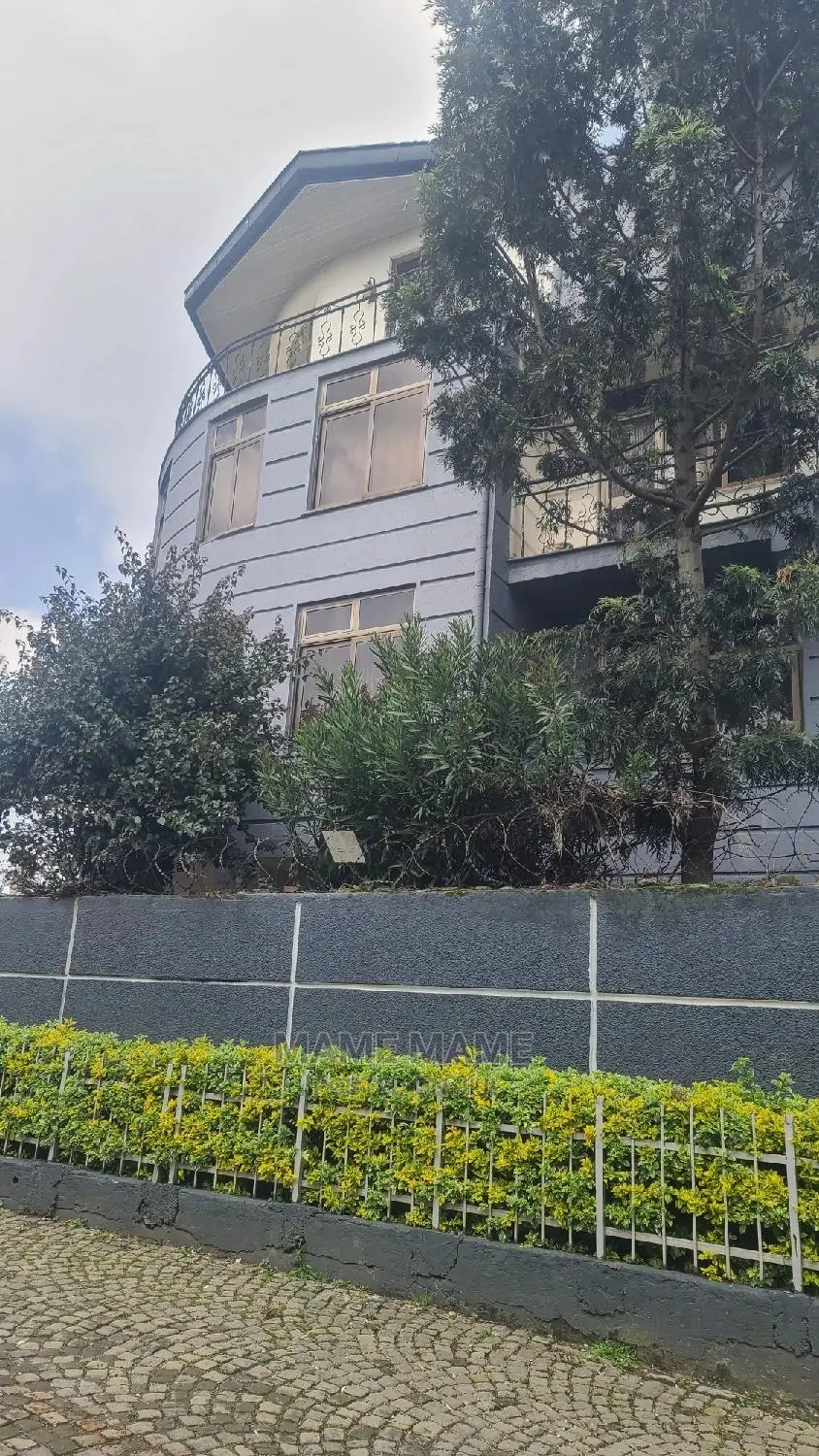 6bdrm House in Addis Abeba, Bole for sale