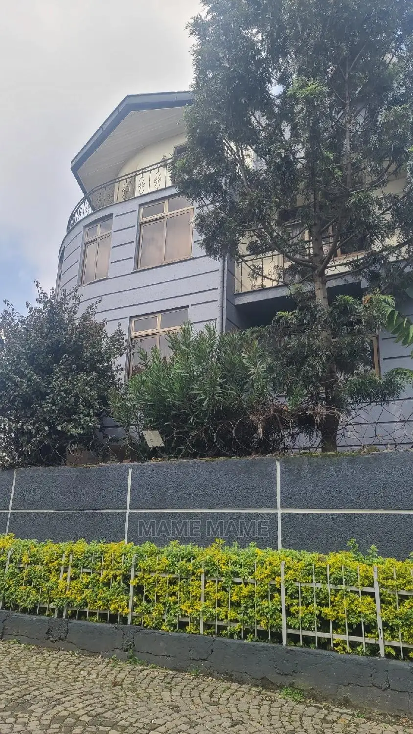 6bdrm House in Addis Abeba, Bole for sale