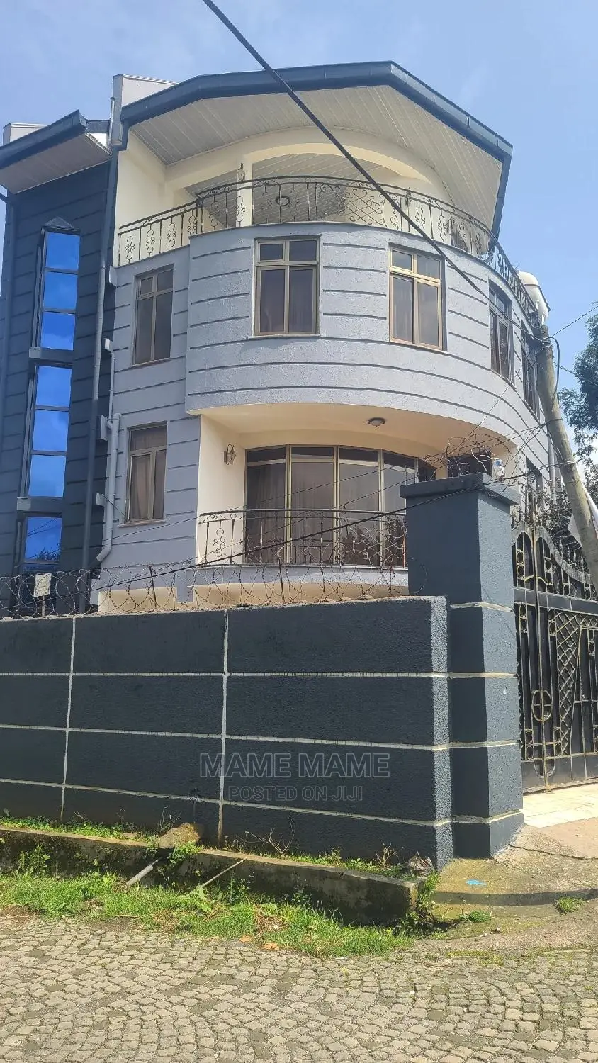6bdrm House in Addis Abeba, Bole for sale