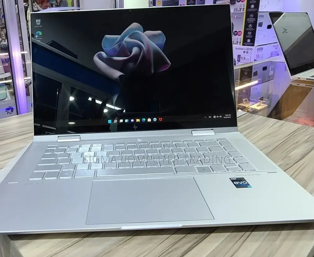 New Laptop HP Envy X360 16GB Intel Core I7 SSD 1T
