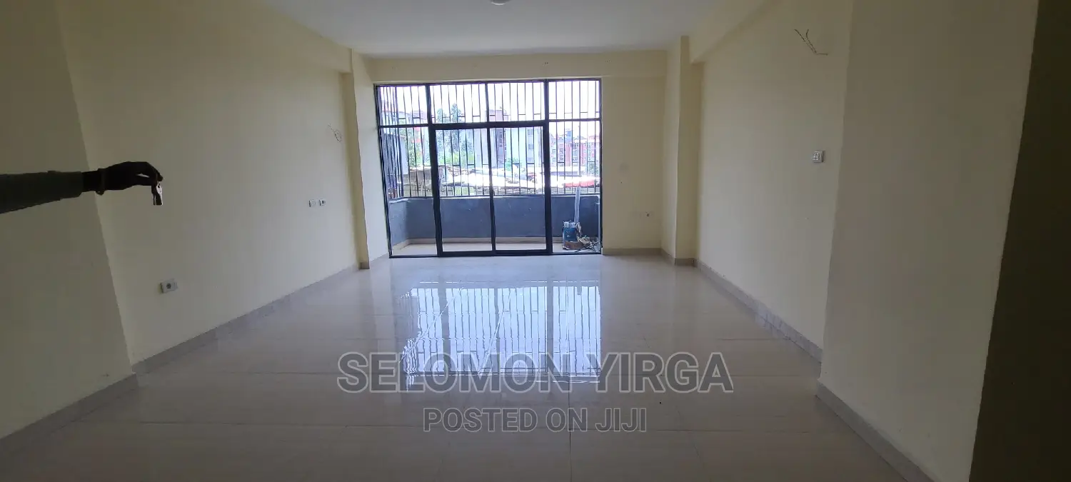3bdrm Apartment in አድስ አበባ, Bole for sale