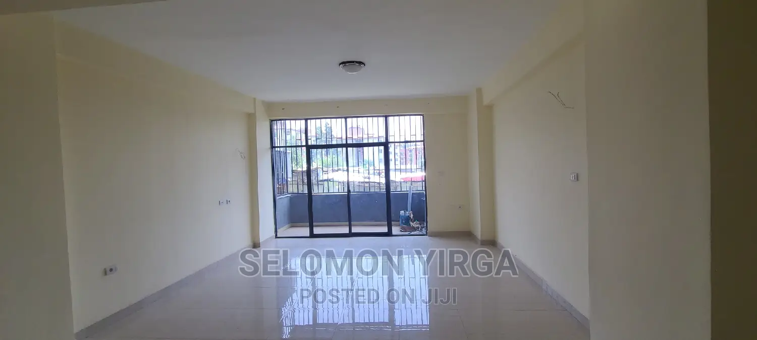 3bdrm Apartment in አድስ አበባ, Bole for sale