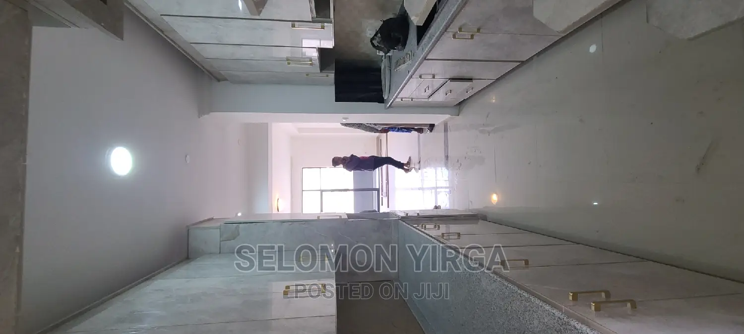 3bdrm Apartment in አድስ አበባ, Bole for sale