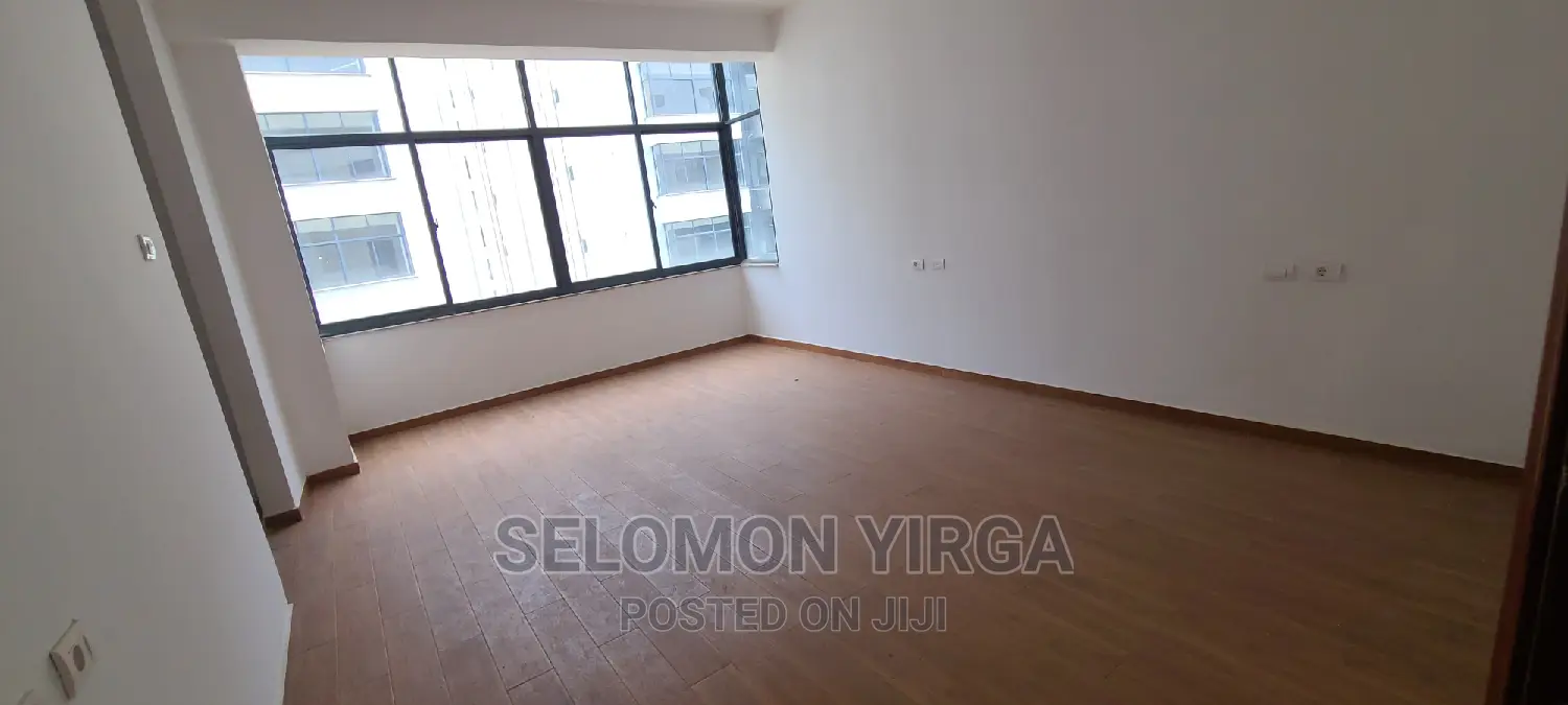 3bdrm Apartment in አድስ አበባ, Bole for sale