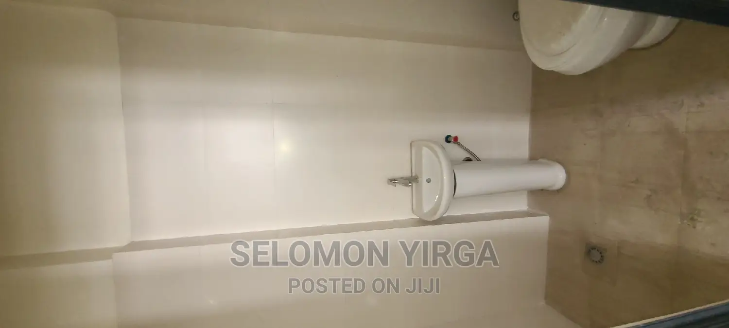 3bdrm Apartment in አድስ አበባ, Bole for sale