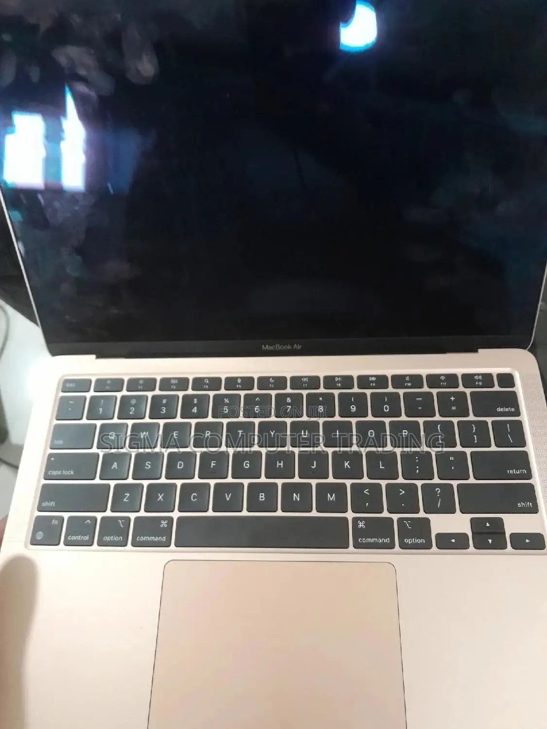 New Laptop Apple MacBook Air 2020 M1 8GB Apple M1 SSD 256GB