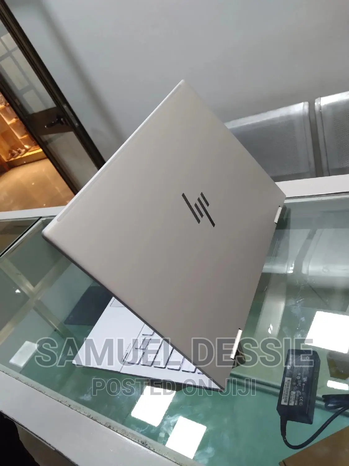 New Laptop HP Envy X360 8GB Intel Core I7 SSD 512GB