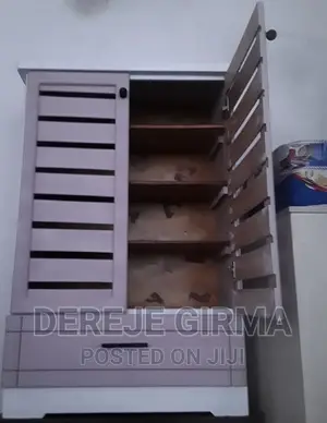 የጫማ መደርደሪያ