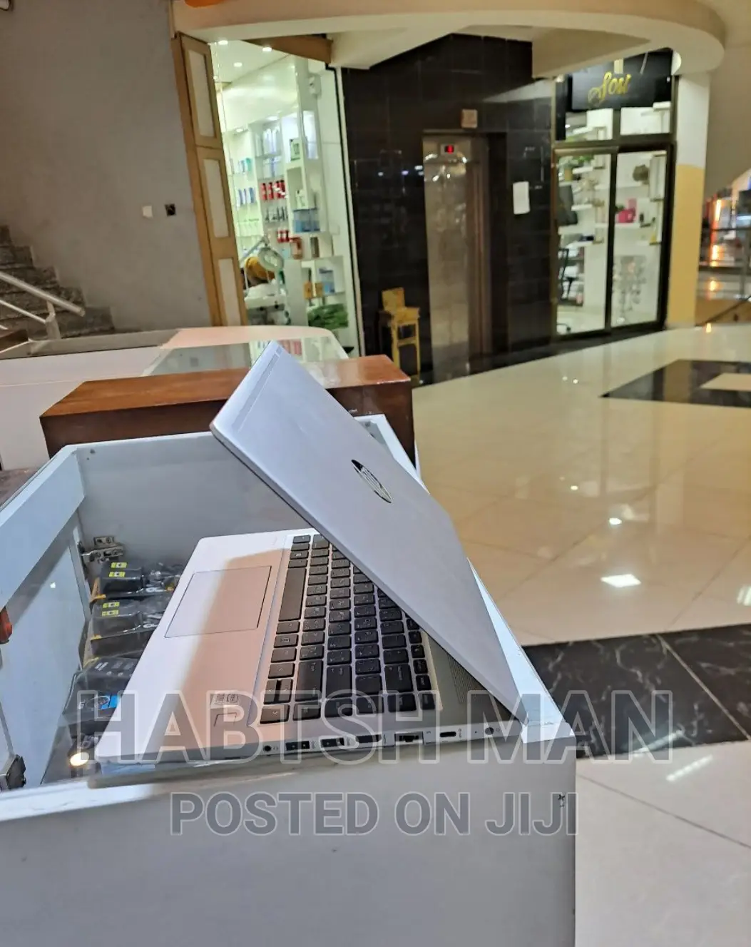 New Laptop HP ProBook 440 G7 8GB Intel Core I7 SSD 512GB