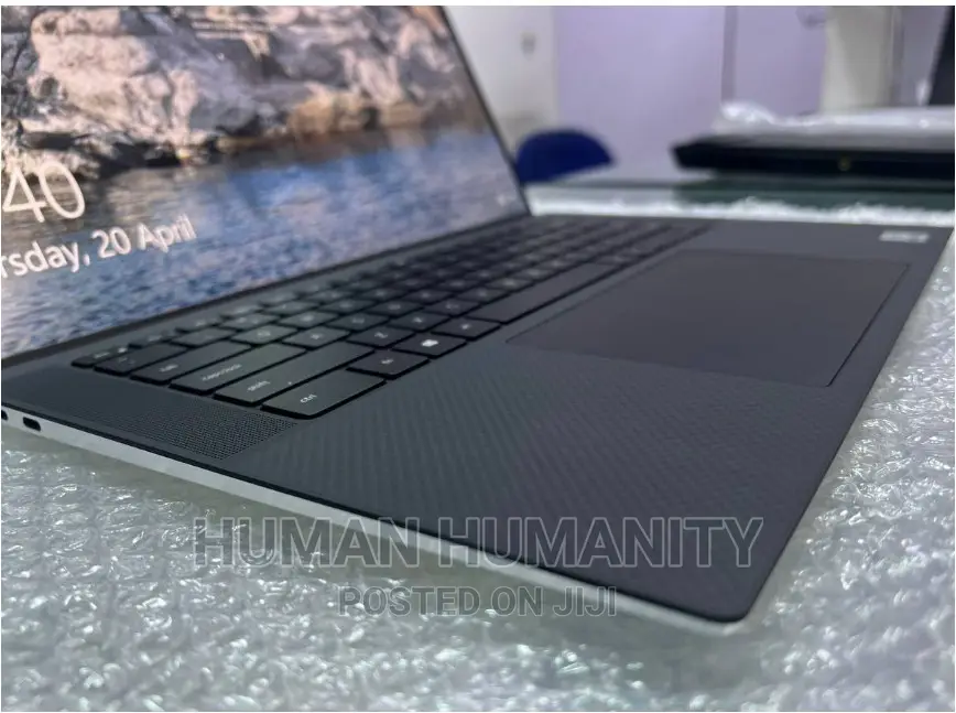 New Laptop Dell XPS 15 16GB Intel Core i7 SSD 1T