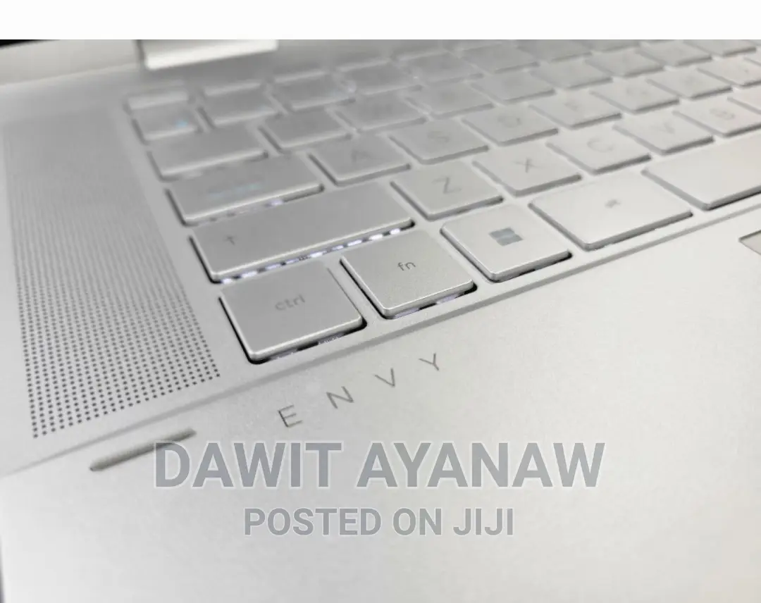 New Laptop HP Envy X360 8GB Intel Core I5 SSD 1T