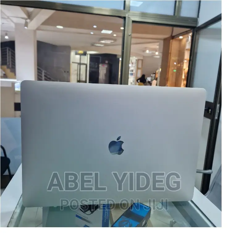New Laptop Apple MacBook Pro 2019 32GB Intel Core I9 SSD 1T