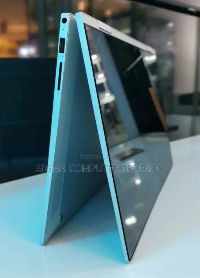 New Laptop HP Envy X360 8GB Intel Core I5 SSD 256GB