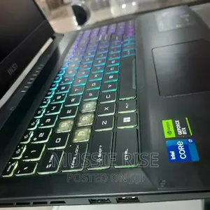 New Laptop MSI Crosshair 15 B12U 16GB Intel Core I7 SSD 512GB