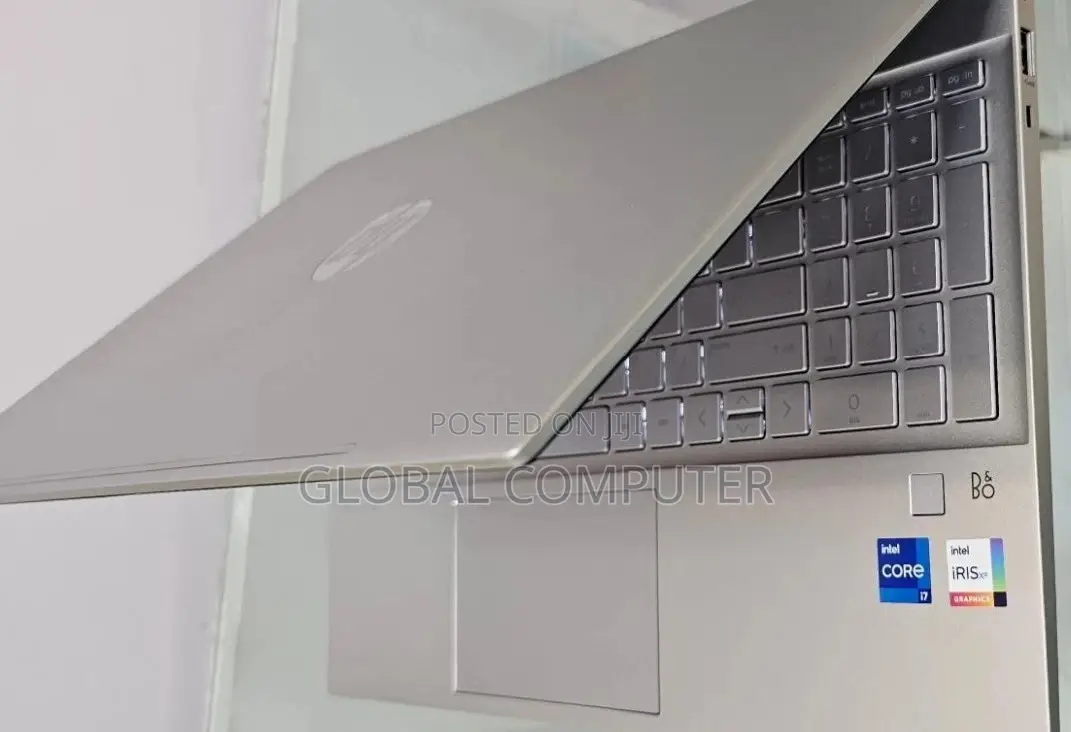 New Laptop HP Envy 17-3000 16GB Intel Core I7 SSD 1T