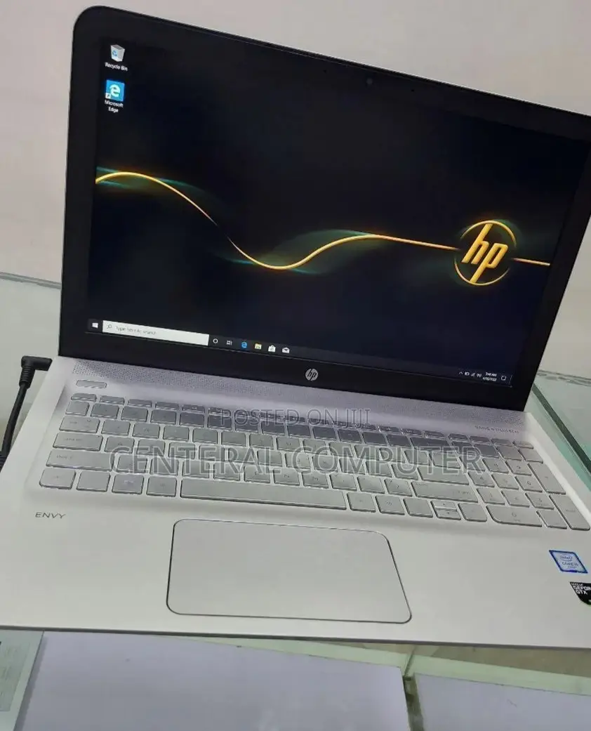 New Laptop HP Envy Dv7 8GB Intel Core I5 SSD 512GB