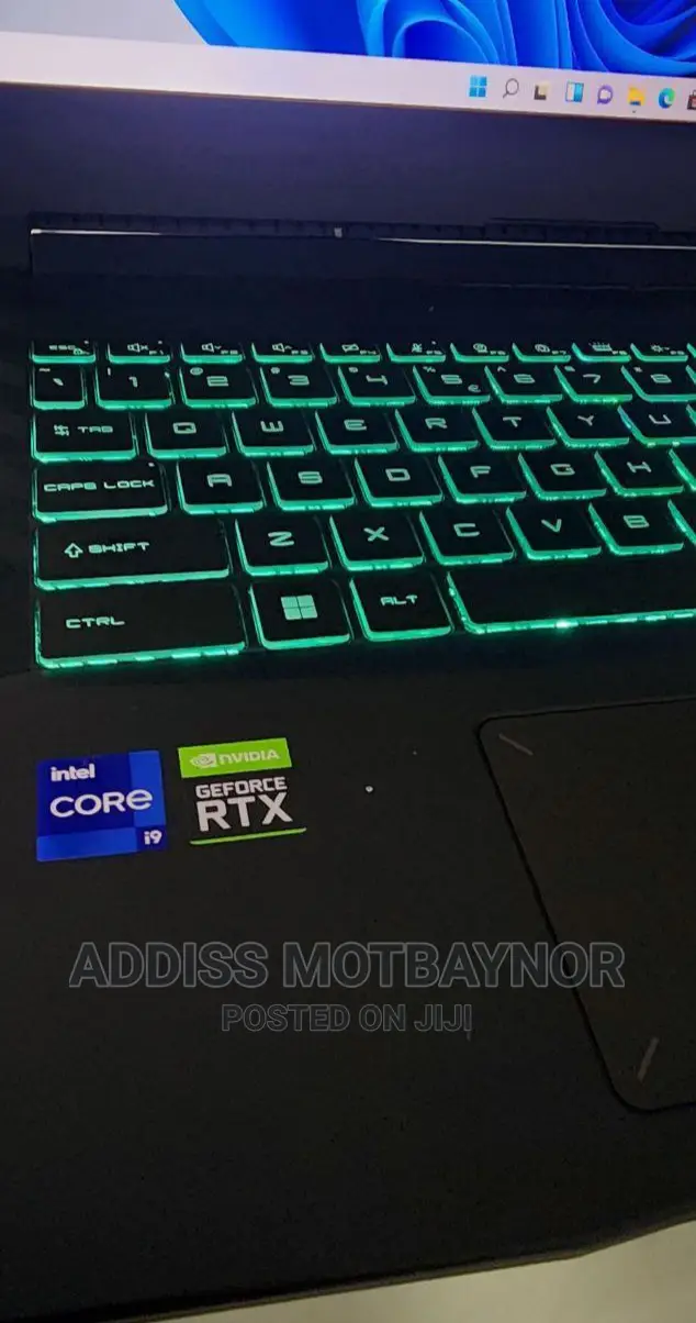 New Laptop HP Omen 15 16GB Intel Core i9 SSD 1T