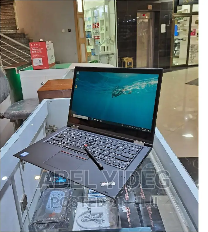 New Laptop Lenovo ThinkPad Yoga 370 8GB Intel Core I5 SSD 512GB