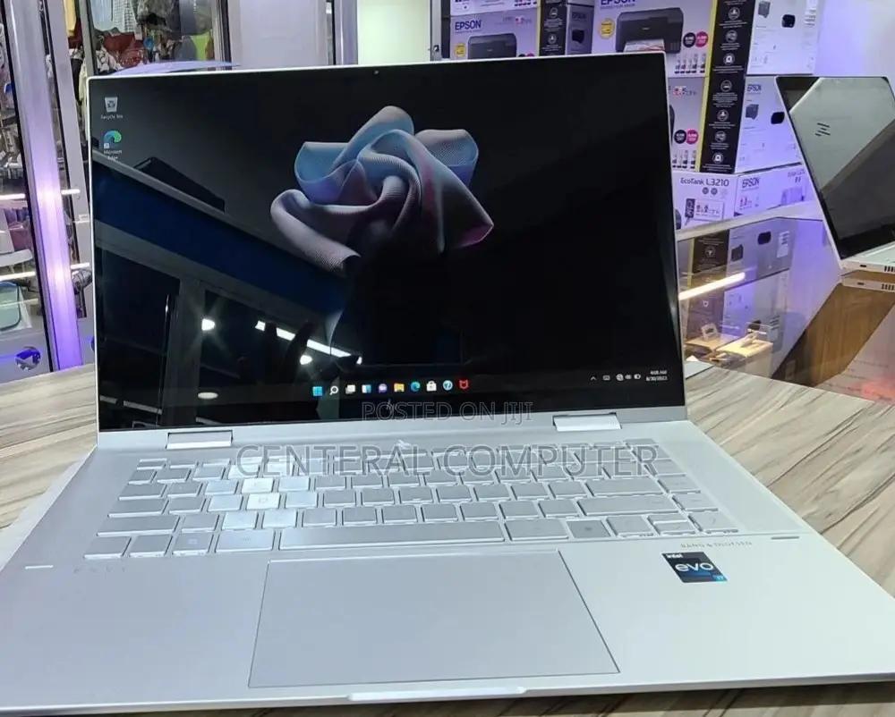 New Laptop HP Envy X360 16GB Intel Core I7 SSD 1T