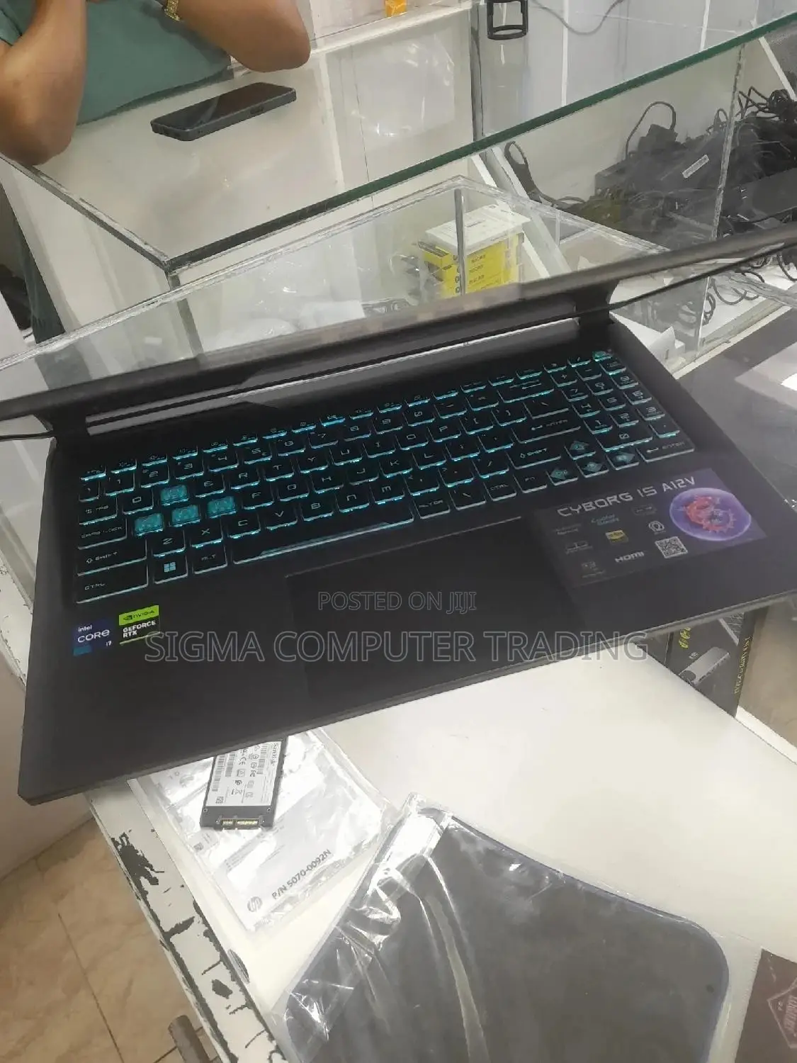 New Laptop MSI Pulse GL66 8GB Intel Core I7 SSD 512GB