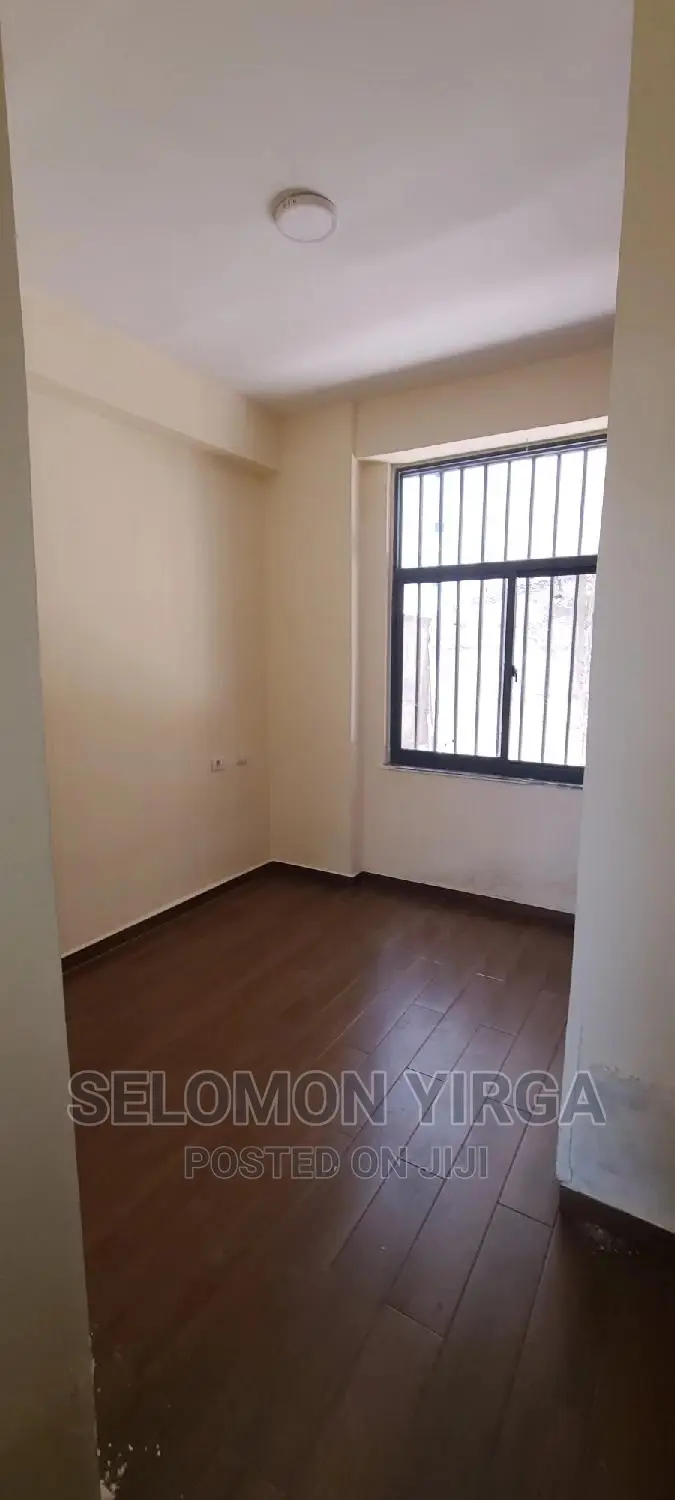 3bdrm Apartment in አድስ አበባ, Bole for sale