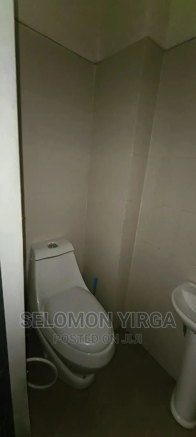 3bdrm Apartment in አድስ አበባ, Bole for sale