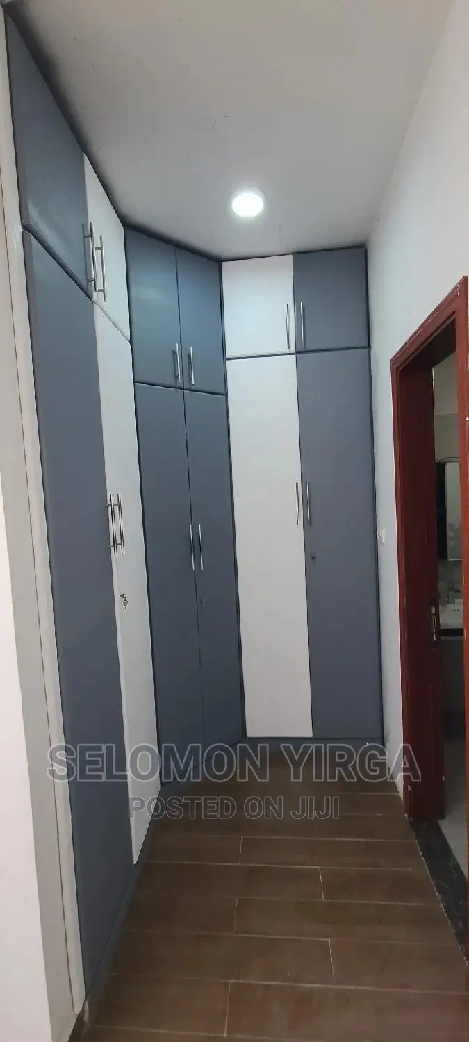 3bdrm Apartment in አድስ አበባ, Bole for sale