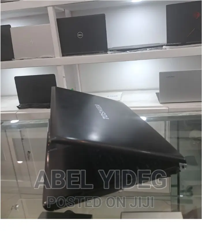 New Laptop Toshiba Satellite C55 4GB Intel Core I5 HDD 640GB