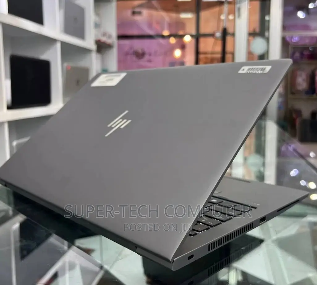 New Laptop HP ZBook 15 16GB Intel Core I7 SSD 512GB