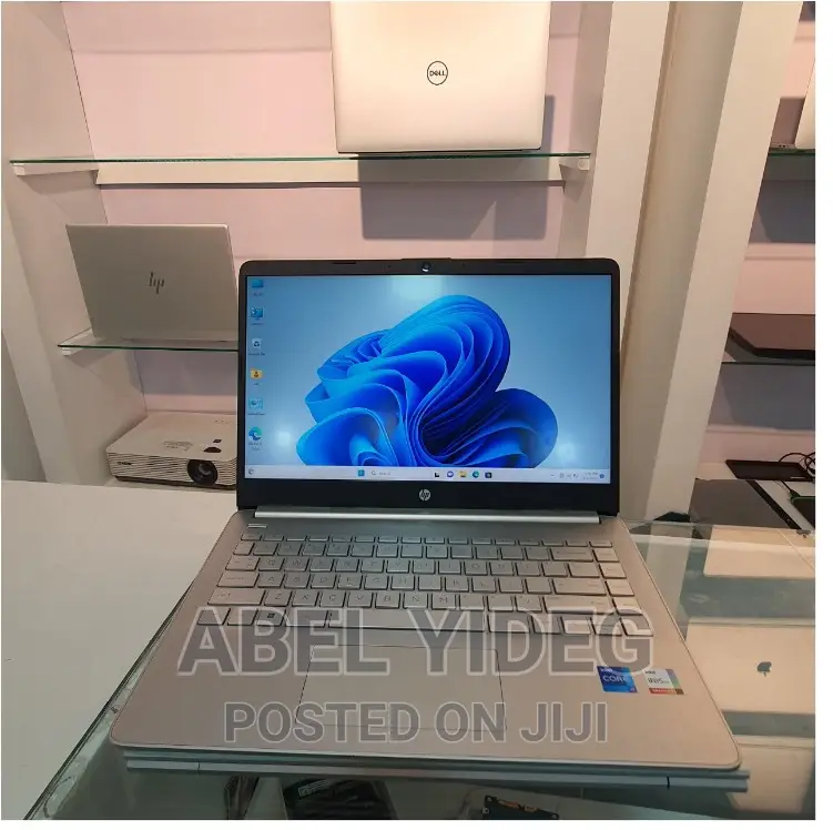 New Laptop HP Stream Notebook 8GB Intel Core I7 SSD 512GB