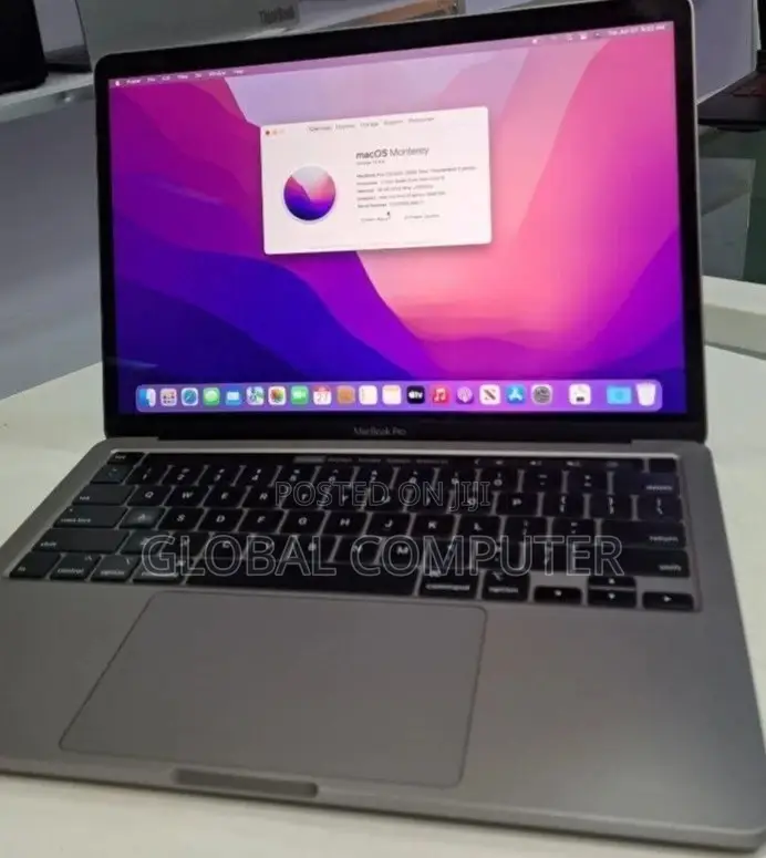 New Laptop Apple MacBook Pro 2017 16GB Intel Core i7 SSD 512GB