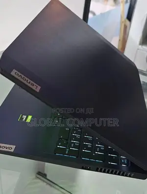 New Laptop Lenovo Legion 5 8GB AMD Ryzen 7 SSD 256GB