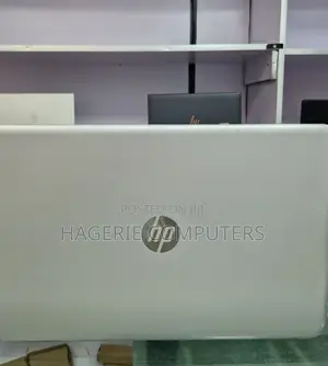 New Laptop HP Pavilion 10 8GB Intel Core I5 HDD 1T