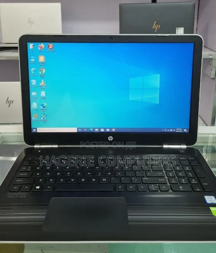 New Laptop HP Pavilion 10 8GB Intel Core I5 HDD 1T