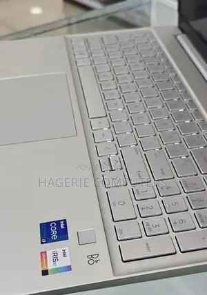 New Laptop HP Pavilion 11 8GB Intel Core I7 SSD 512GB