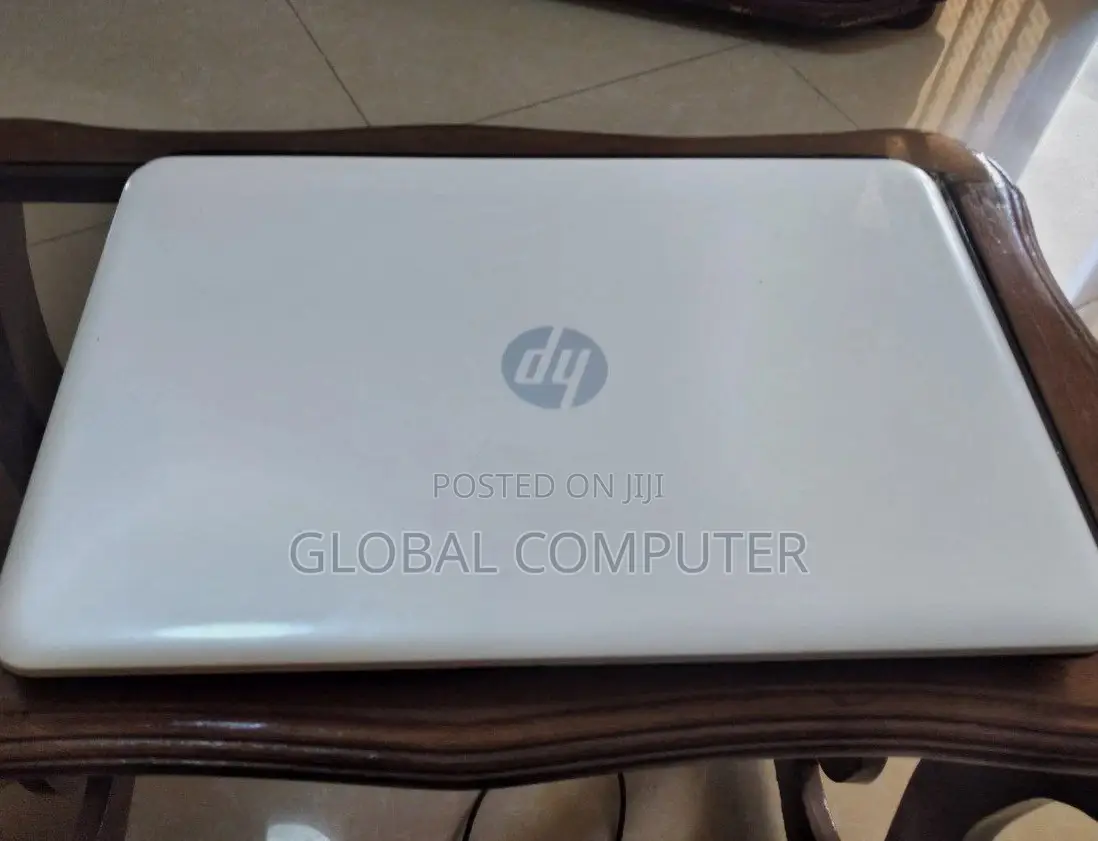 New Laptop Dell Inspiron 15 8GB Intel Core I5 HDD 1T