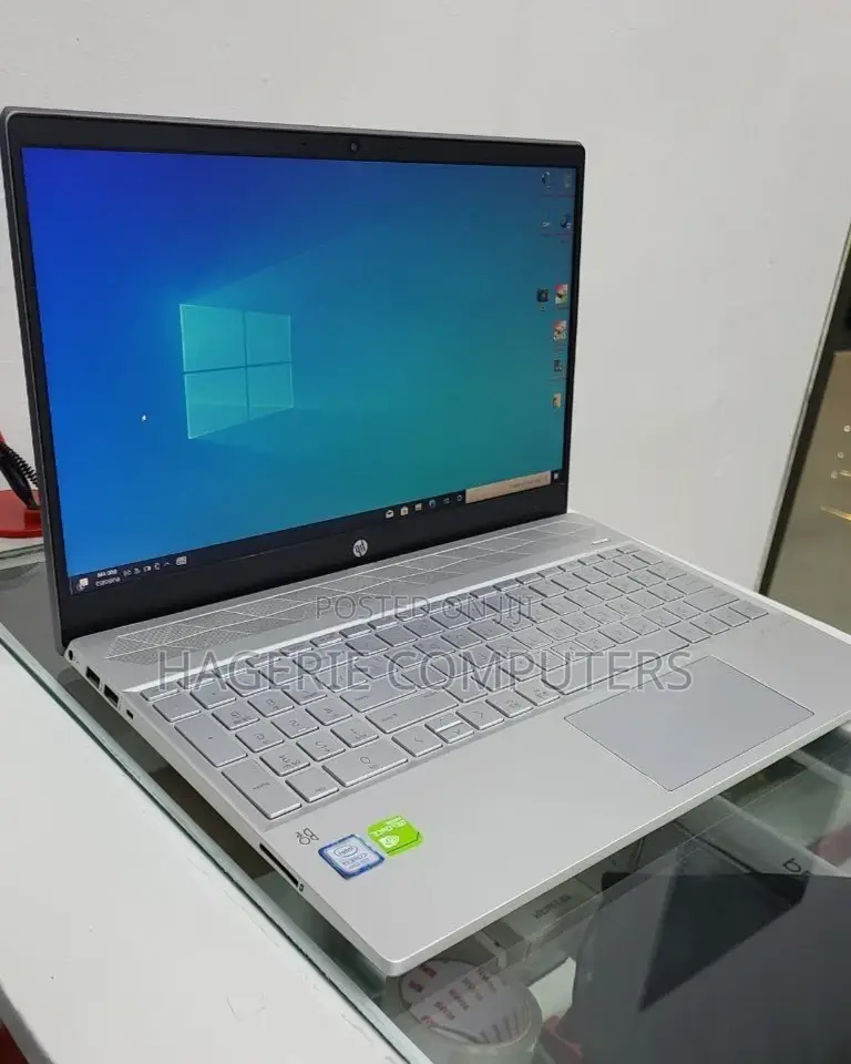 New Laptop HP Pavilion 15 8GB Intel Core I7 SSD 512GB