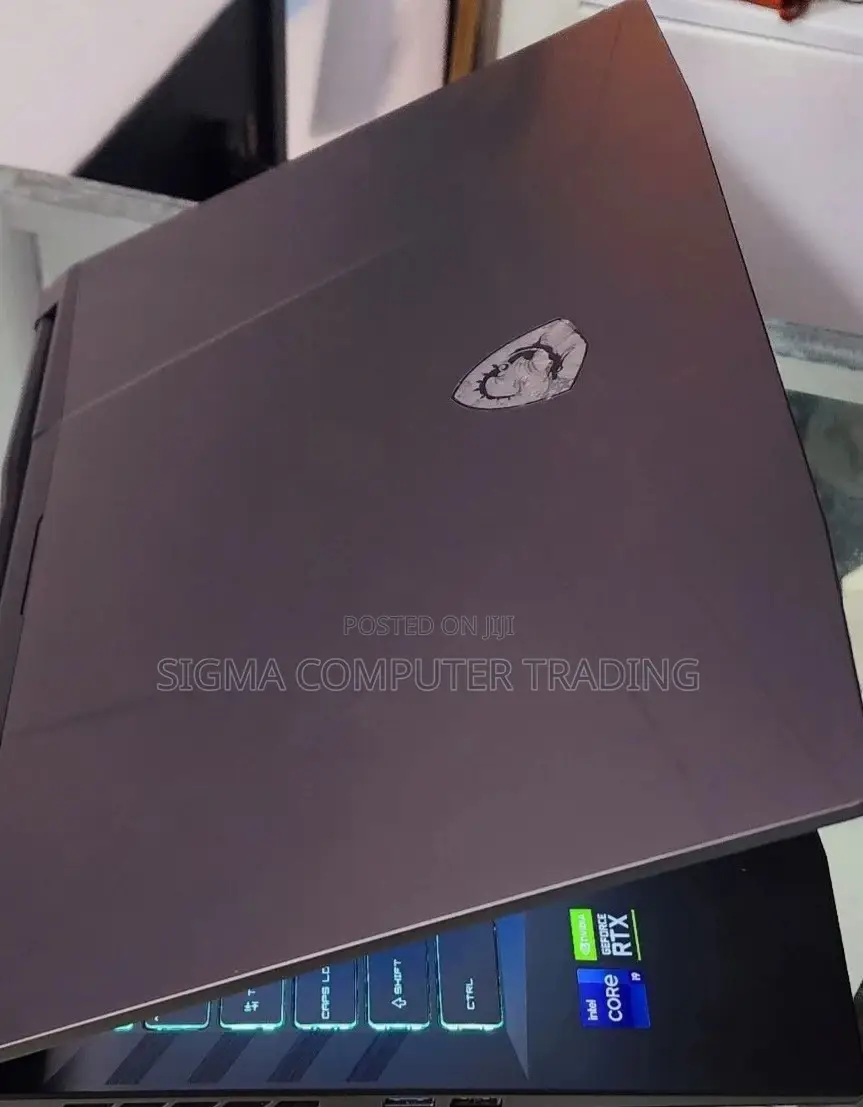 New Laptop MSI Pulse GL66 16GB Intel Core I9 SSD 1T