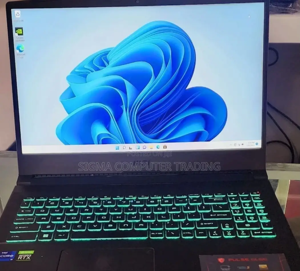 New Laptop MSI Pulse GL66 16GB Intel Core I9 SSD 1T