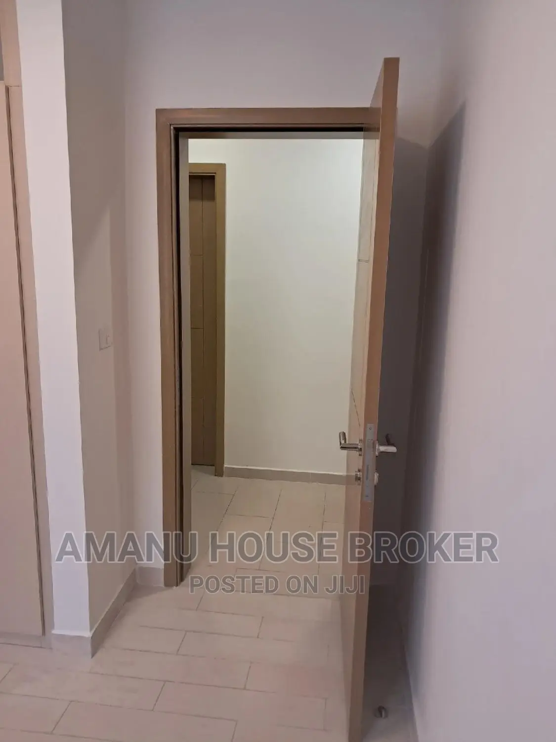 New and Beautiful Furnishd Apartment for Urgent Rent