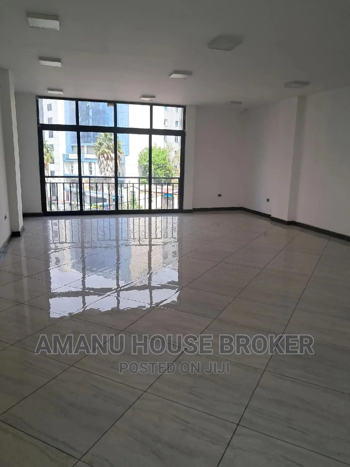 አስቸኳይ የሚከራይ ቢሮ 75sqm,270sqm,250sqm