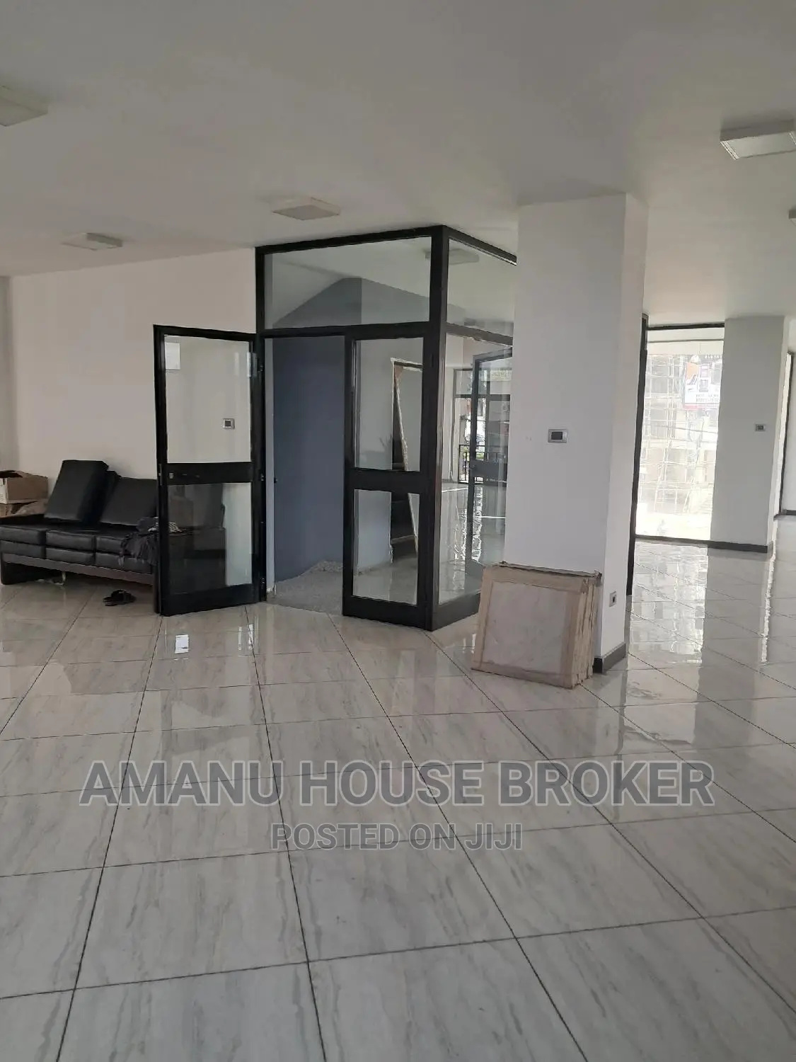 አስቸኳይ የሚከራይ ቢሮ 75sqm,270sqm,250sqm