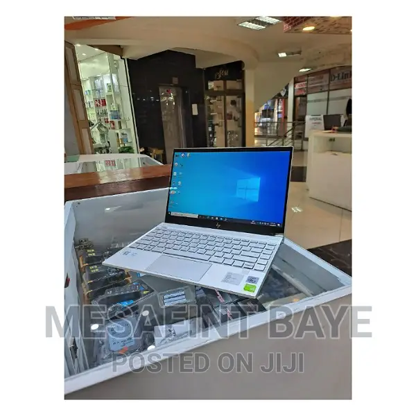 New Laptop HP Envy X360 8GB Intel Core I5 SSD 512GB