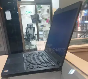 New Laptop Dell Latitude 15 5580 8GB Intel Core I5 SSD 256GB