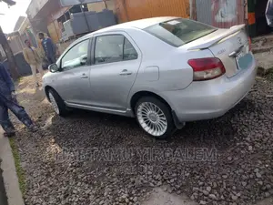 Toyota Yaris 2005 Silver