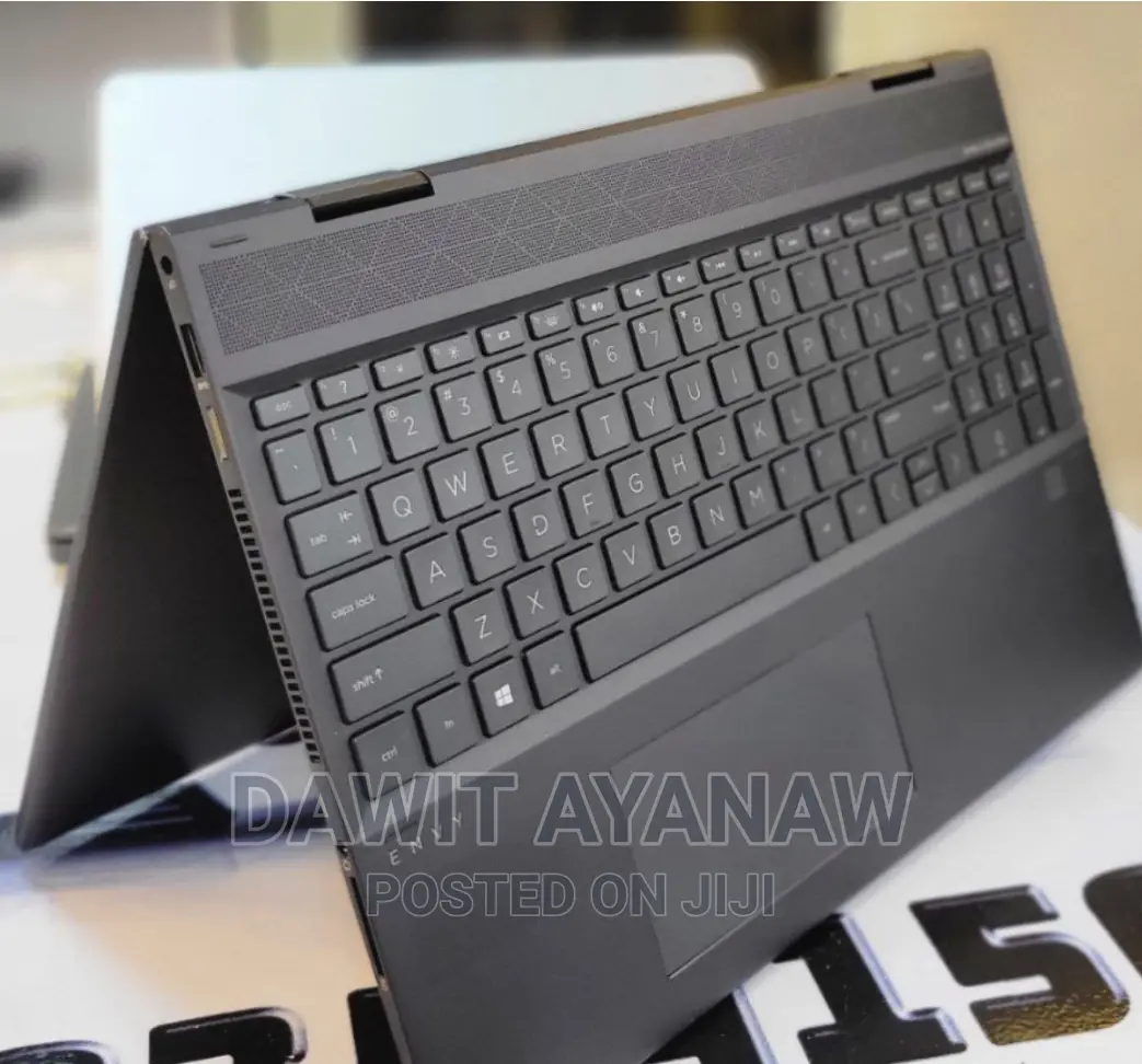 New Laptop HP 16GB AMD Ryzen 5 SSD 512GB