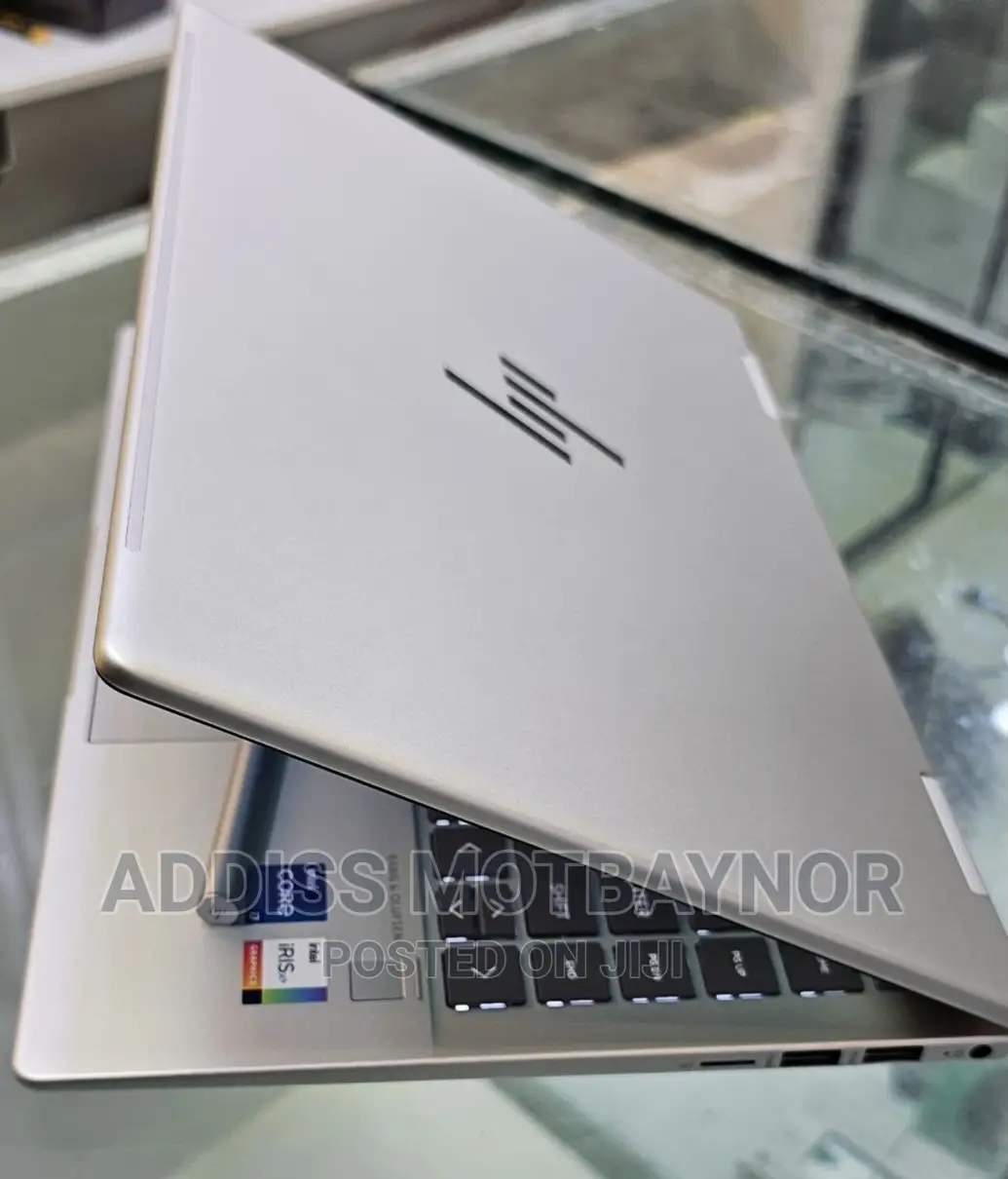 New Laptop HP Envy X360 16GB Intel Core i7 SSD 1T