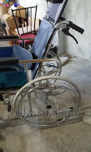 Wheelchair With Double Cross Bar for Stronger Reinforcement