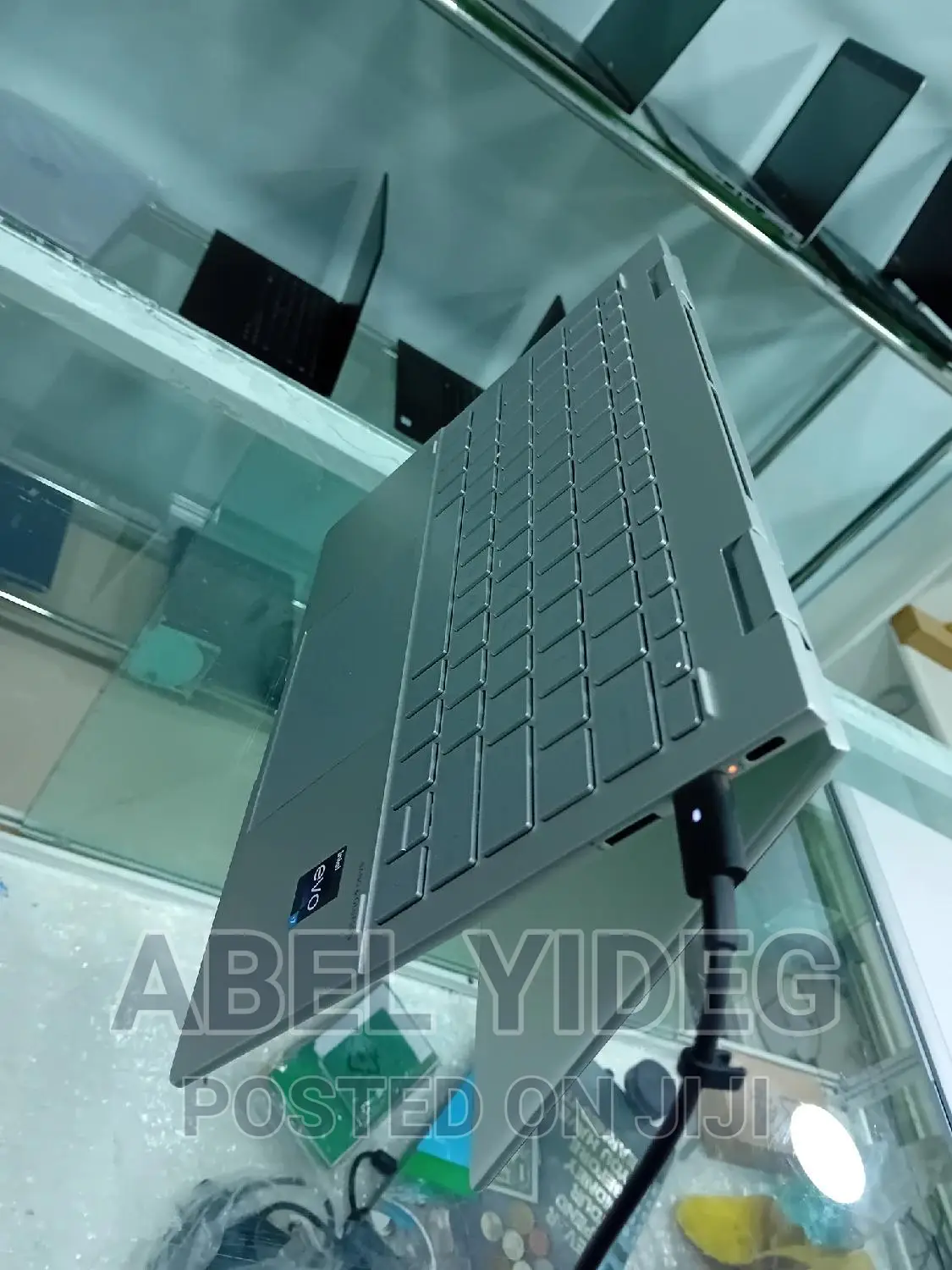 New Laptop HP Envy X360 8GB Intel Core I7 SSD 512GB